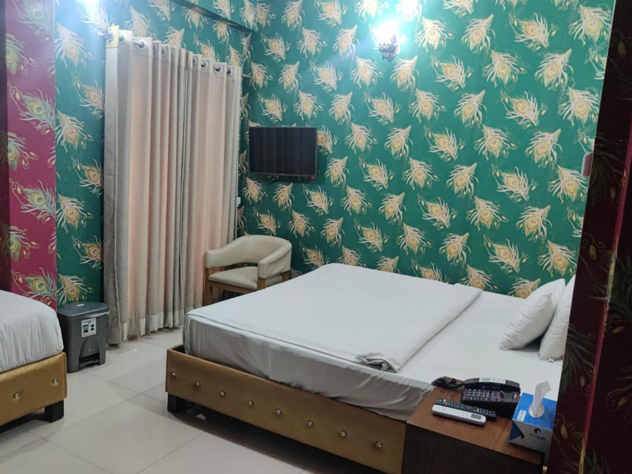 Hotel Blue Castle Dhaka Bagian luar foto