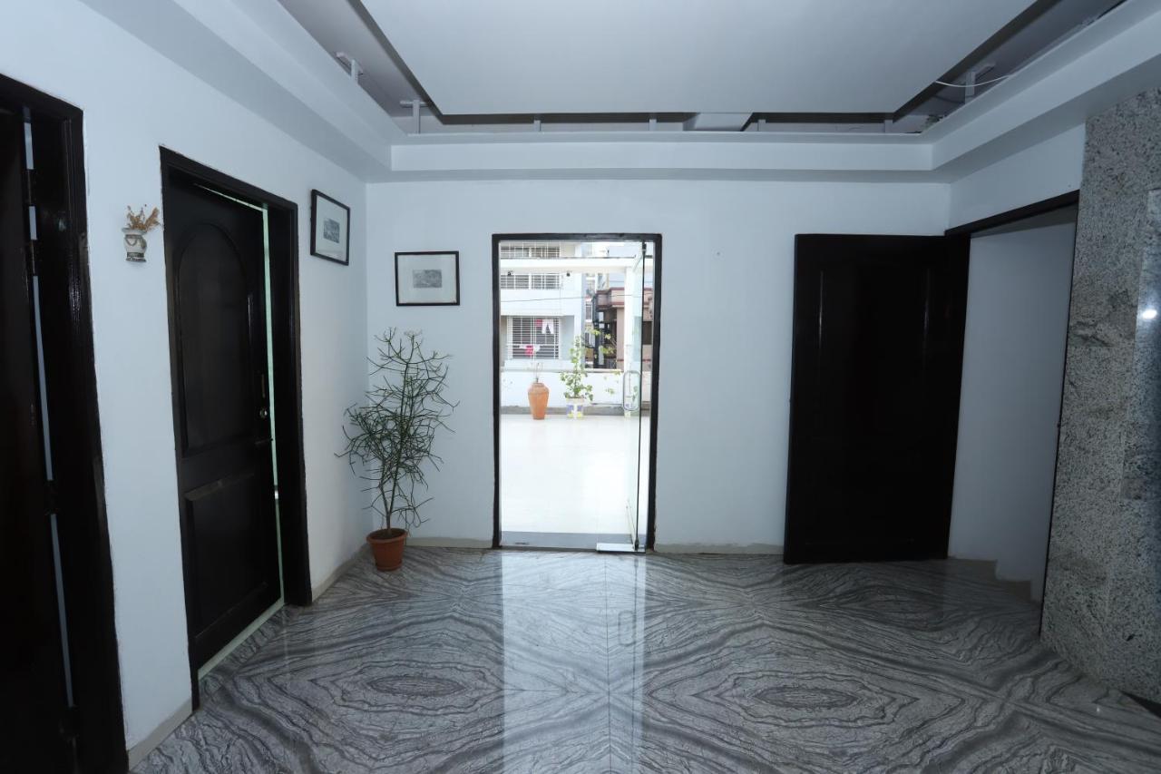 Hotel Blue Castle Dhaka Bagian luar foto