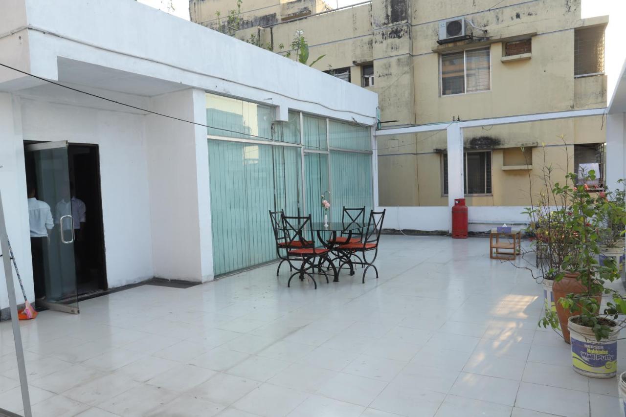 Hotel Blue Castle Dhaka Bagian luar foto