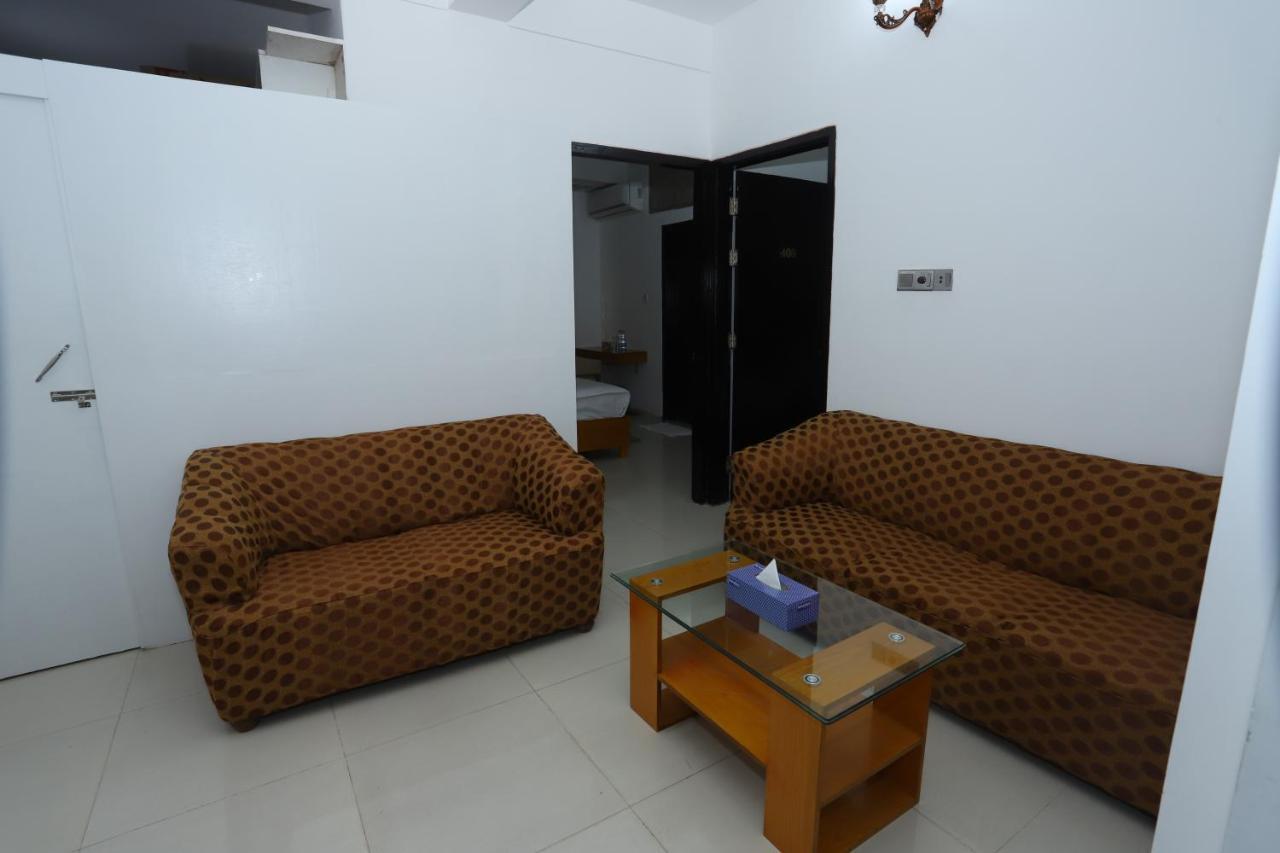 Hotel Blue Castle Dhaka Bagian luar foto