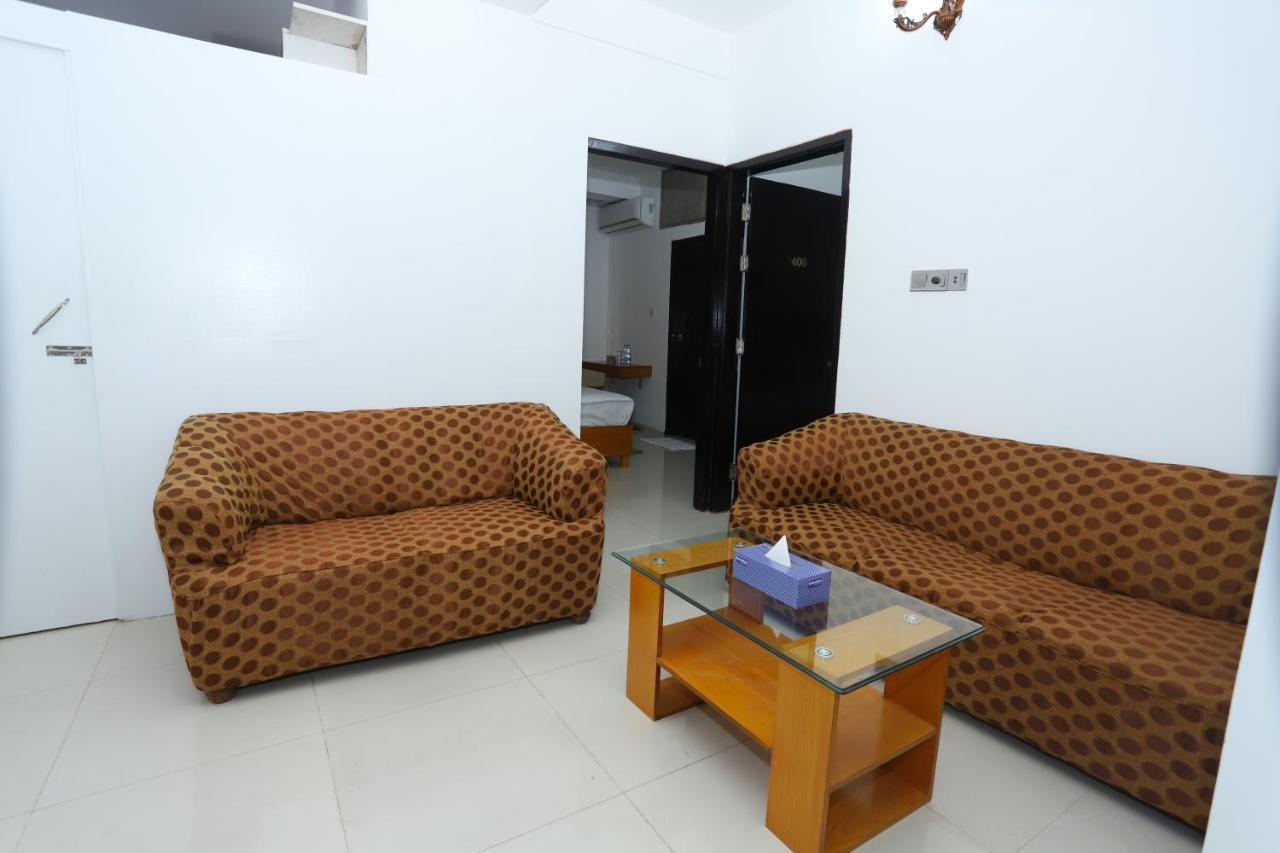 Hotel Blue Castle Dhaka Bagian luar foto